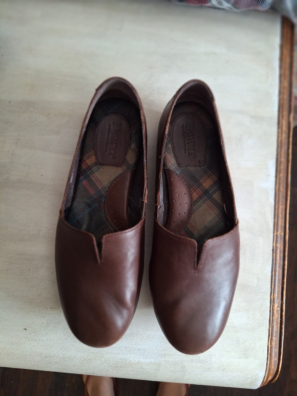 Born Sebra Brown Leather Plaid Lined Flats